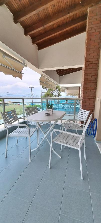 פוליכרונו Bungalow White Apartments מראה חיצוני תמונה